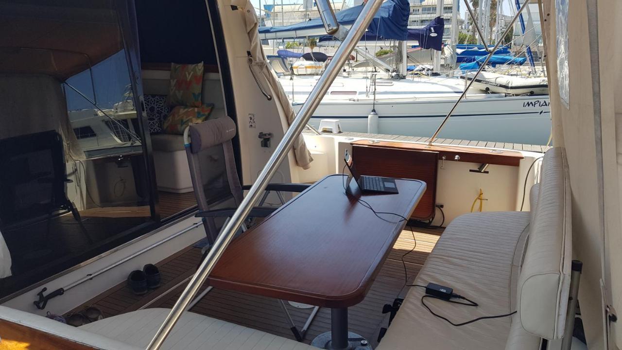 Private Yacht, We Love Our Guests Lisboa Eksteriør billede